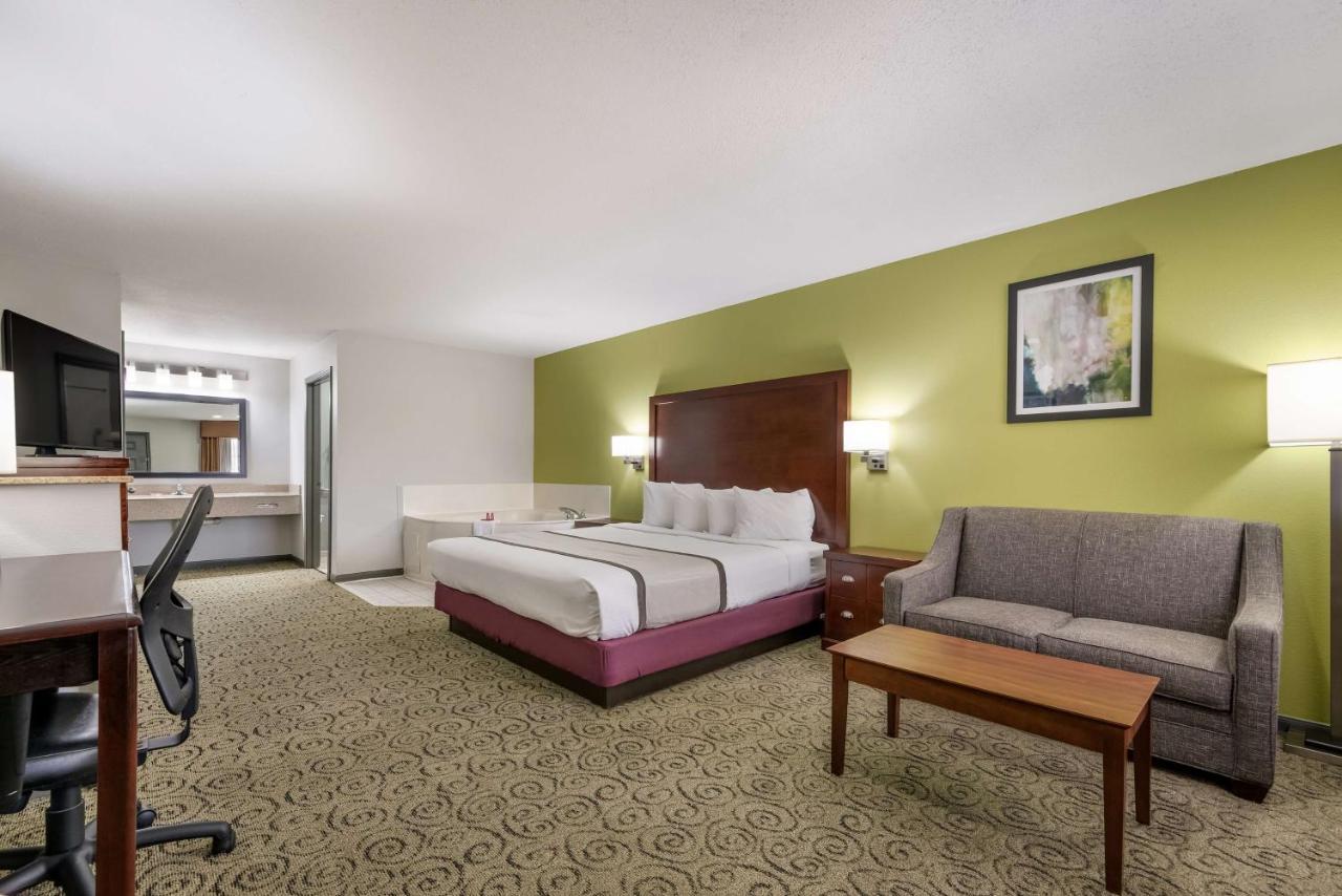Surestay Hotel By Best Western Deer Park Eksteriør billede